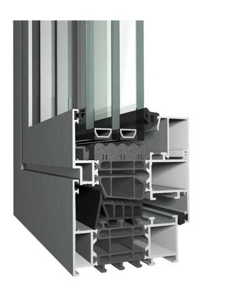 Angolo di una finestra Reynaers Masterline 8.